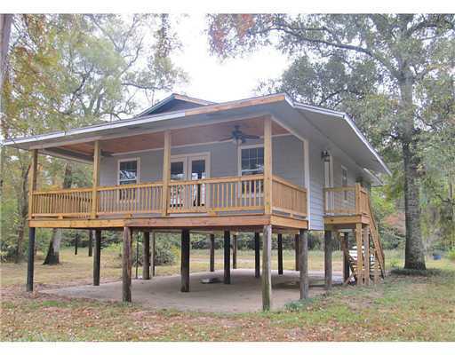 2317 Pascagoula River Road Moss Point, MS 39562 - Photo 1 of 18 Primary Photo