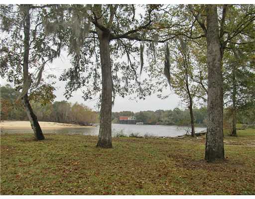 2317 Pascagoula River Road Moss Point, MS 39562 - Photo 3 of 18 Additional Photo