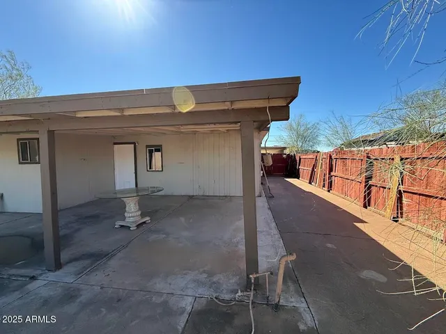 a view of outdoor space