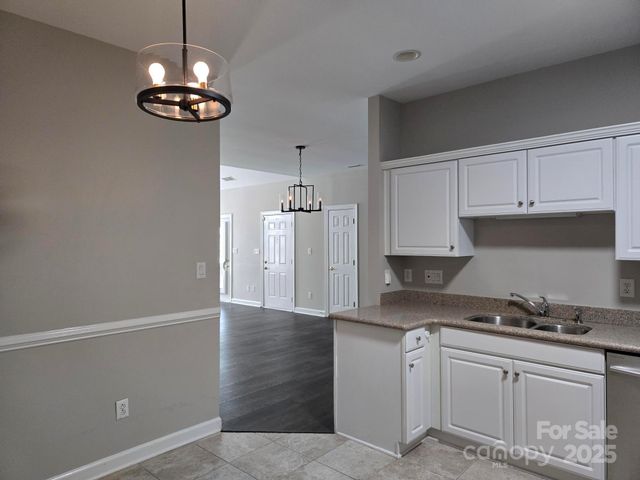 $400,000 | 11311 Olde Turnbury Court, Charlotte, NC 28277