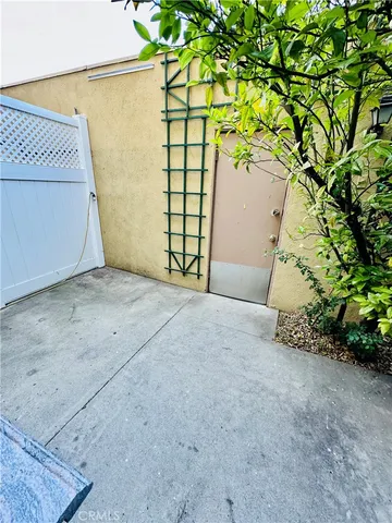 $519,000 | 6225 Coldwater Canyon Avenue, Unit 117, North Hollywood, CA 91606