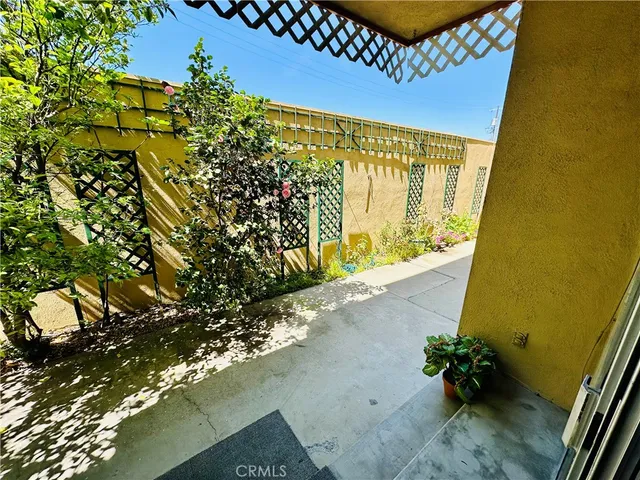 $519,000 | 6225 Coldwater Canyon Avenue, Unit 117, North Hollywood, CA 91606