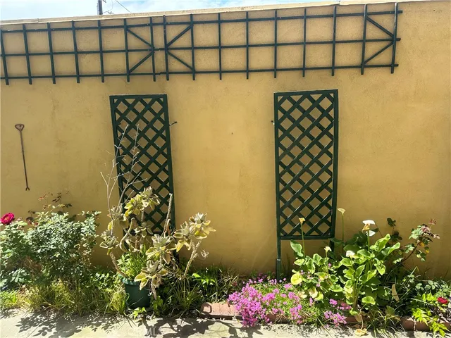 $519,000 | 6225 Coldwater Canyon Avenue, Unit 117, North Hollywood, CA 91606