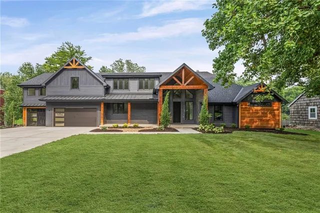 $1,550,000 | 9517 Linden Street, Overland Park, KS 66207