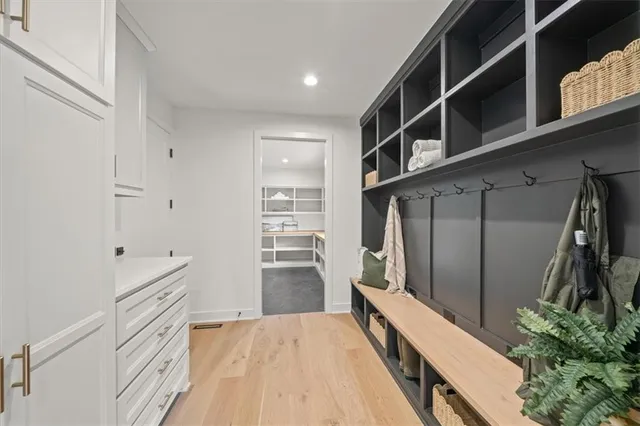 $1,550,000 | 9517 Linden Street, Overland Park, KS 66207