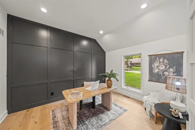 $1,550,000 | 9517 Linden Street, Overland Park, KS 66207