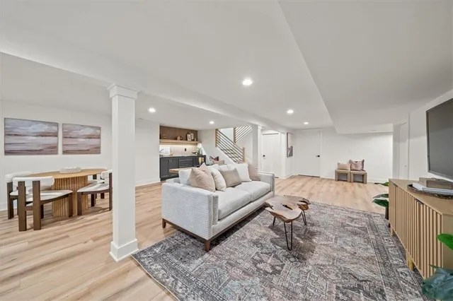 $1,550,000 | 9517 Linden Street, Overland Park, KS 66207