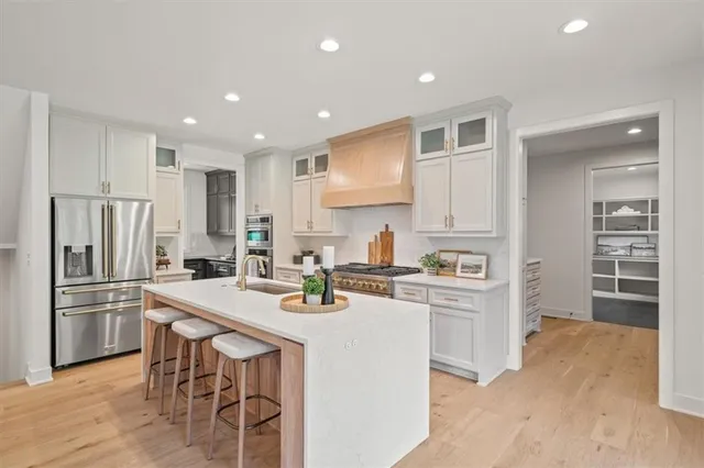 $1,550,000 | 9517 Linden Street, Overland Park, KS 66207