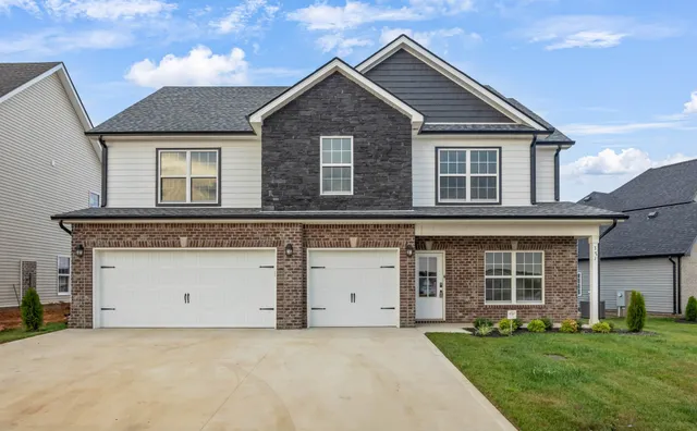 $494,900 | 371 Kingland Lane, Clarksville, TN 37043