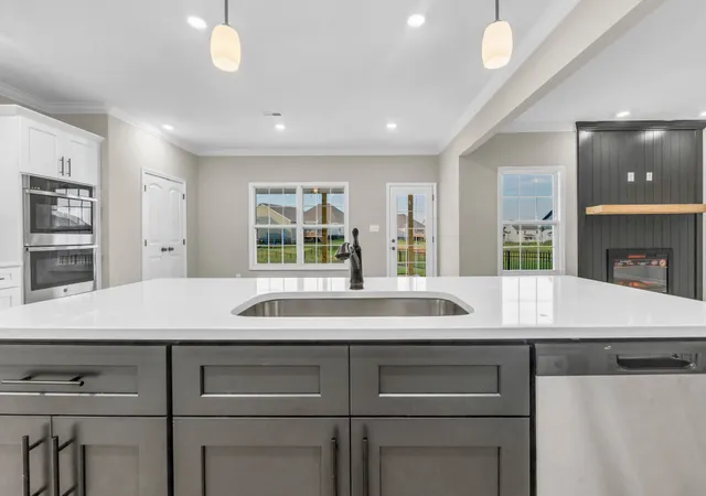 $494,900 | 371 Kingland Lane, Clarksville, TN 37043