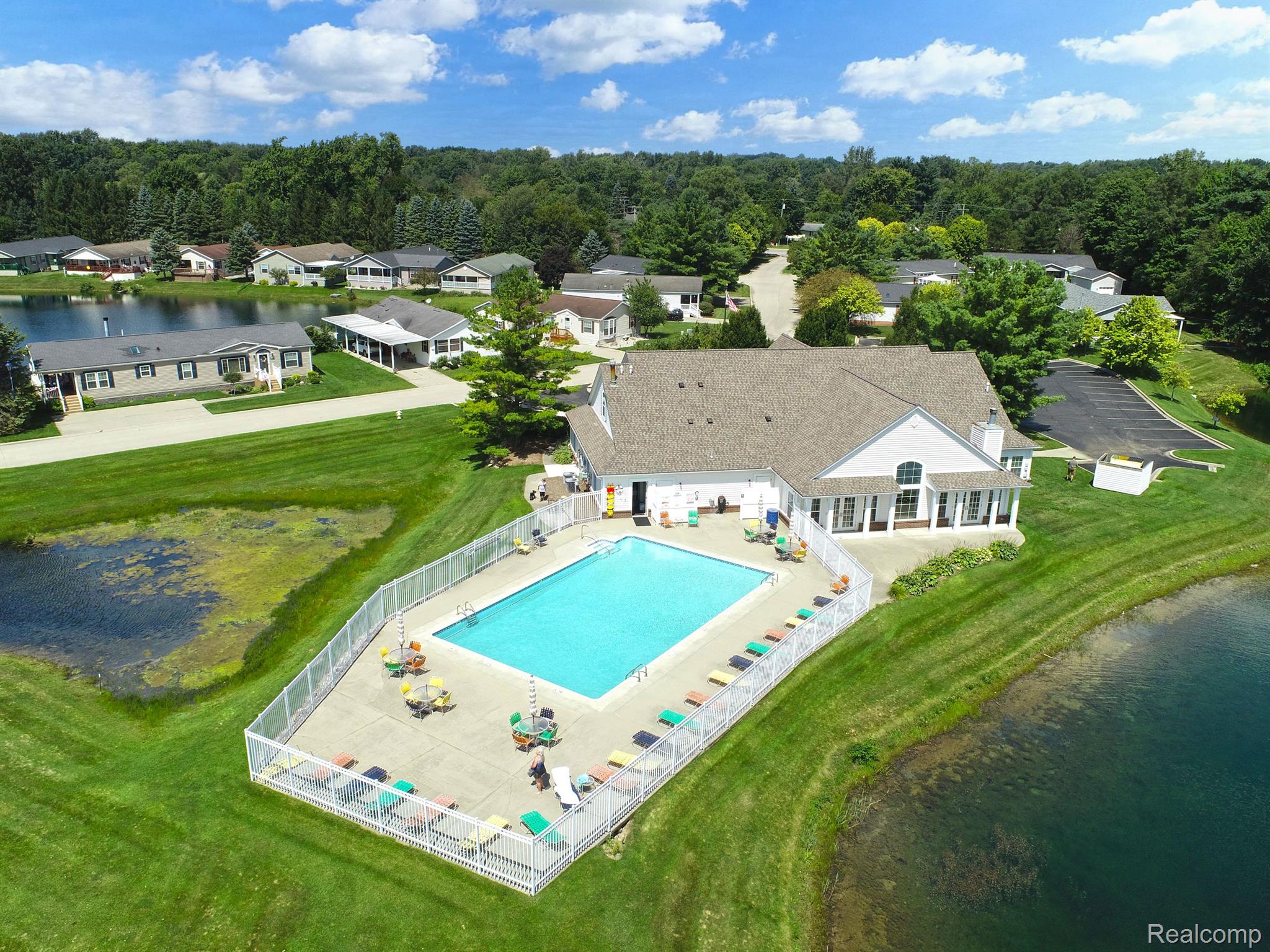 258 Riviera Drive Lapeer, MI 48446 - Photo 23 of 36 Gallery Image 23