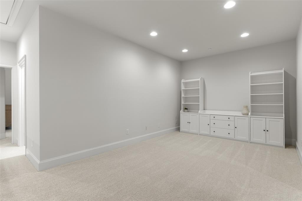 1600 Abrams Road, Unit 22 Dallas, TX 75214 - Photo 16 of 38 a view of an empty room