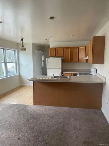 $1,895 | 182 Lindsey Avenue, Buchanan, NY 10511