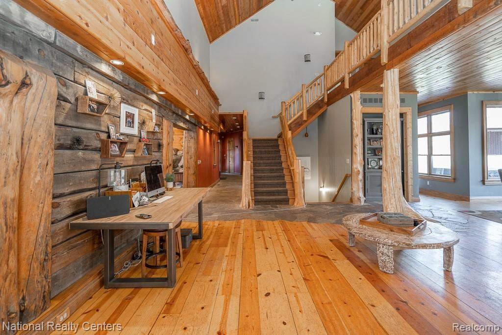 11000 Hibner Road Hartland, MI 48353 - Photo 7 of 59 5.jpg