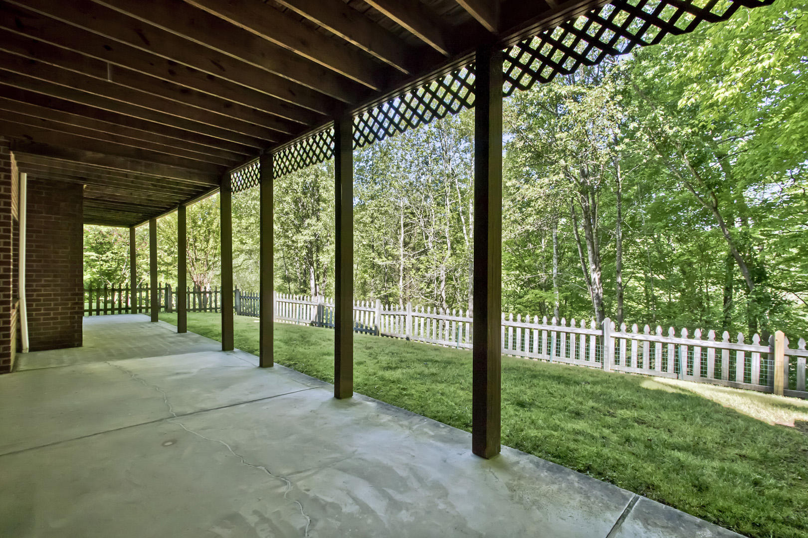 141 Baypath Drive Oak Ridge, TN 37830 - Photo 36 of 40 36_BaypathDrive_141_Patio