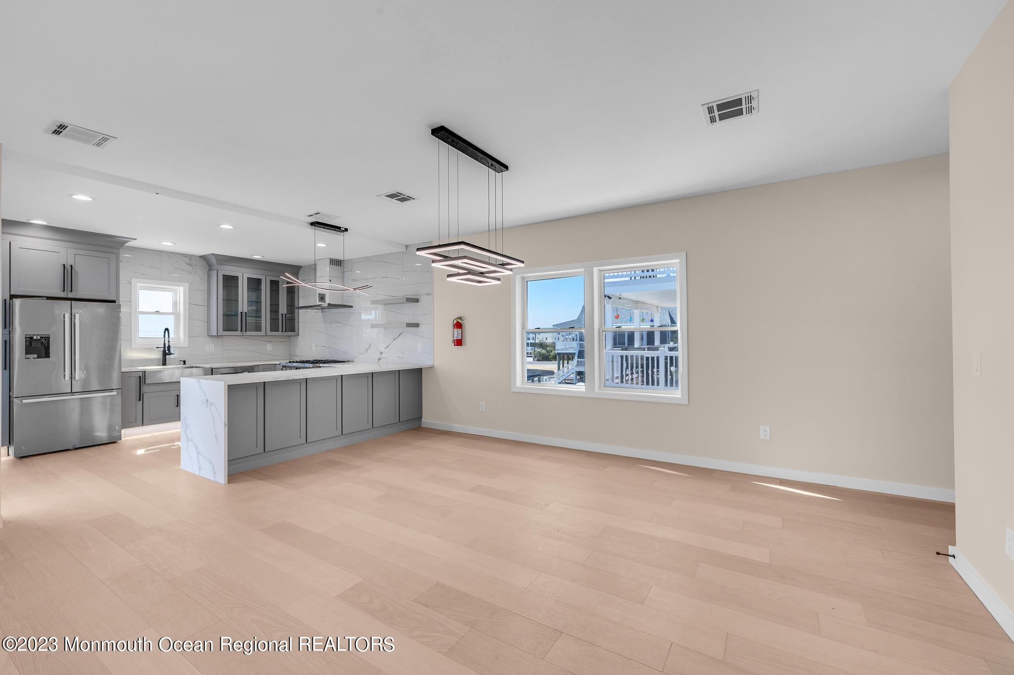 319 Kingfisher Road Tuckerton, NJ 08087 - Photo 26 of 66 R6__7933