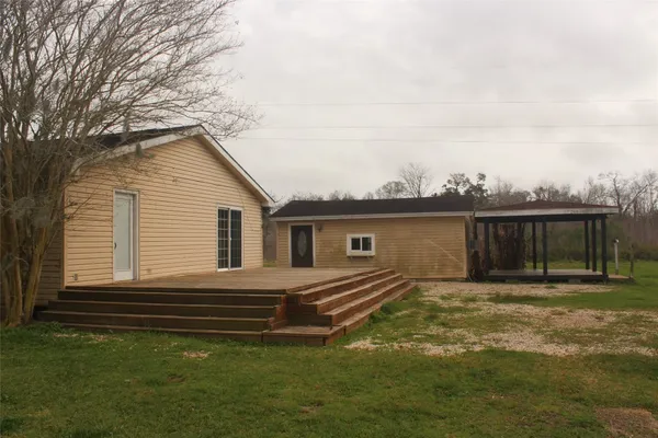 $2,200 | 6377 County Road 659, Brazoria, TX 77422