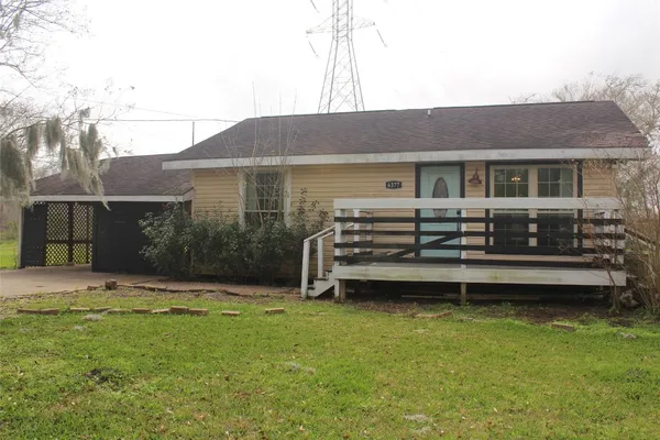 $2,200 | 6377 County Road 659, Brazoria, TX 77422
