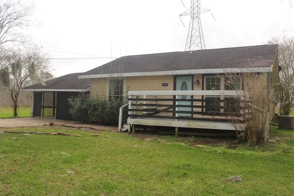 $2,200 | 6377 County Road 659, Brazoria, TX 77422