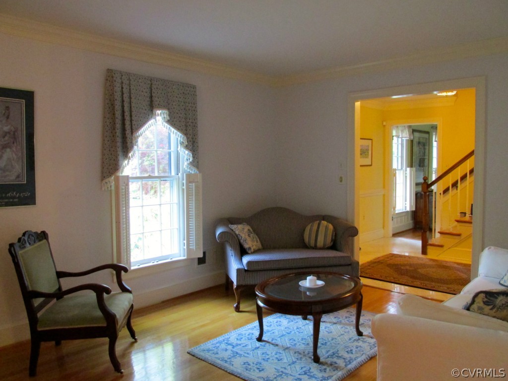 2230 Corner Rock Road Midlothian, VA 23113 - Photo 3 of 24 a living room with furniture and a window