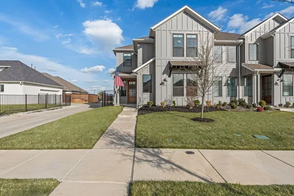 $498,000 | 2113 Domingo Drive, Fort Worth, TX 76008