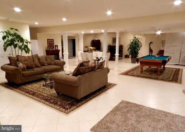 $2,800 | 2964 Wilson Avenue, Oakton, VA 22124