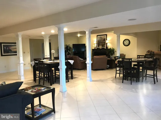 $2,800 | 2964 Wilson Avenue, Oakton, VA 22124