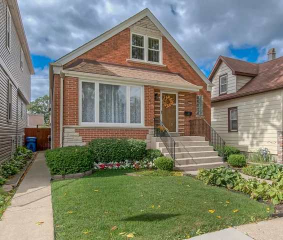 $449,500 | 4824 North Natchez Avenue, Chicago, IL 60656