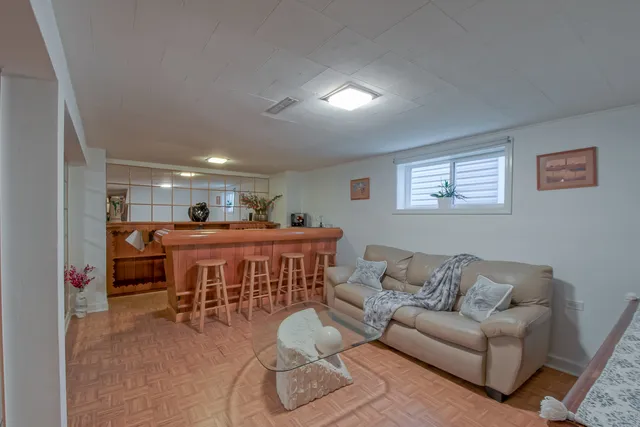 $449,500 | 4824 North Natchez Avenue, Chicago, IL 60656