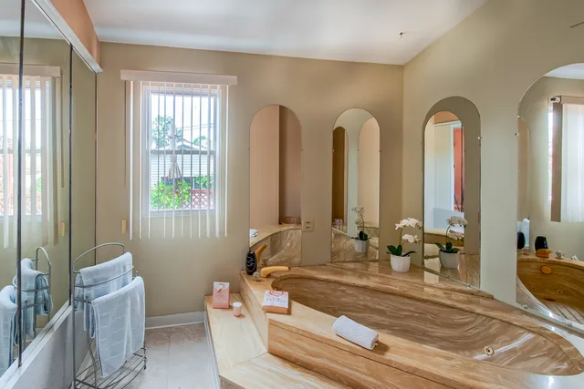 $449,500 | 4824 North Natchez Avenue, Chicago, IL 60656