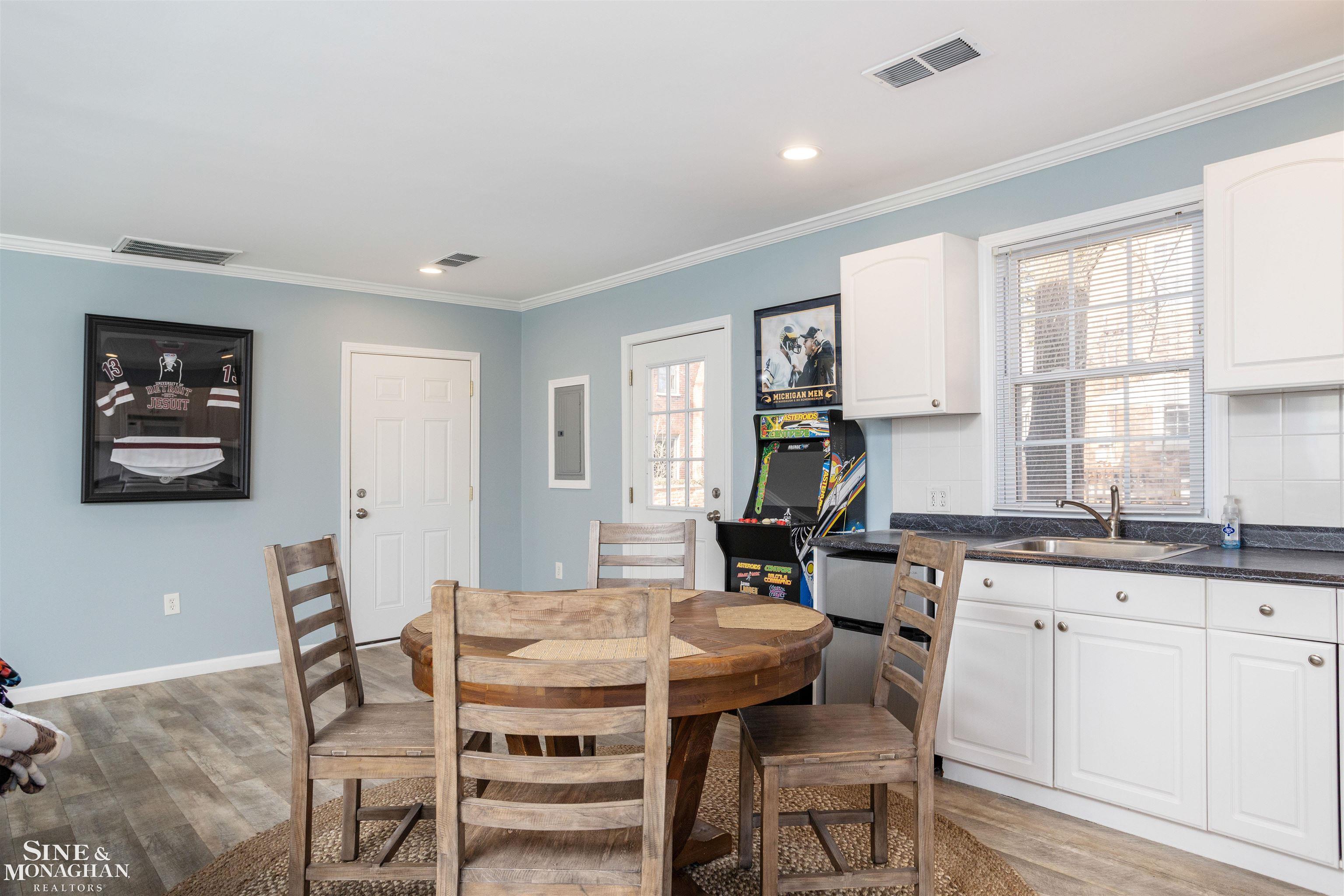 27 Beverly Road Grosse Pointe Farms, MI 48236 - Photo 67 of 99