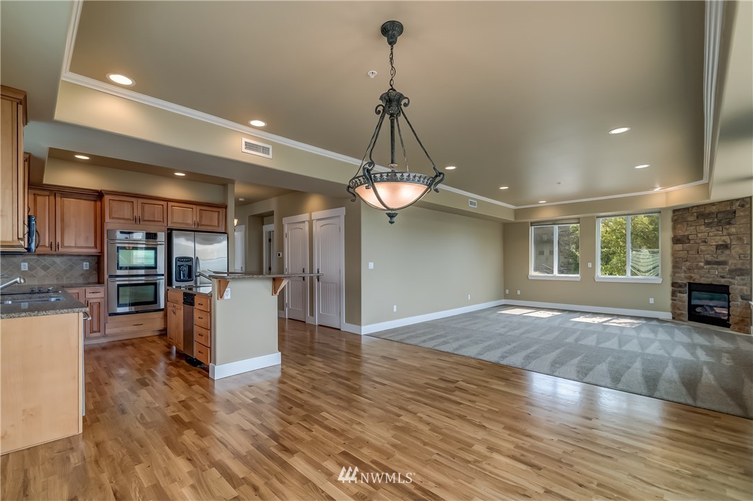 601 North State Street, Unit 101 Bellingham, WA 98225 - Photo 7 of 18