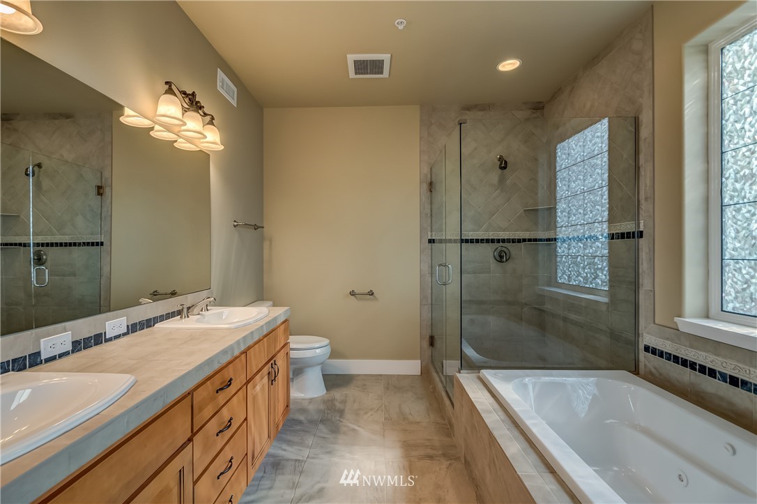 601 North State Street, Unit 101 Bellingham, WA 98225 - Photo 10 of 18