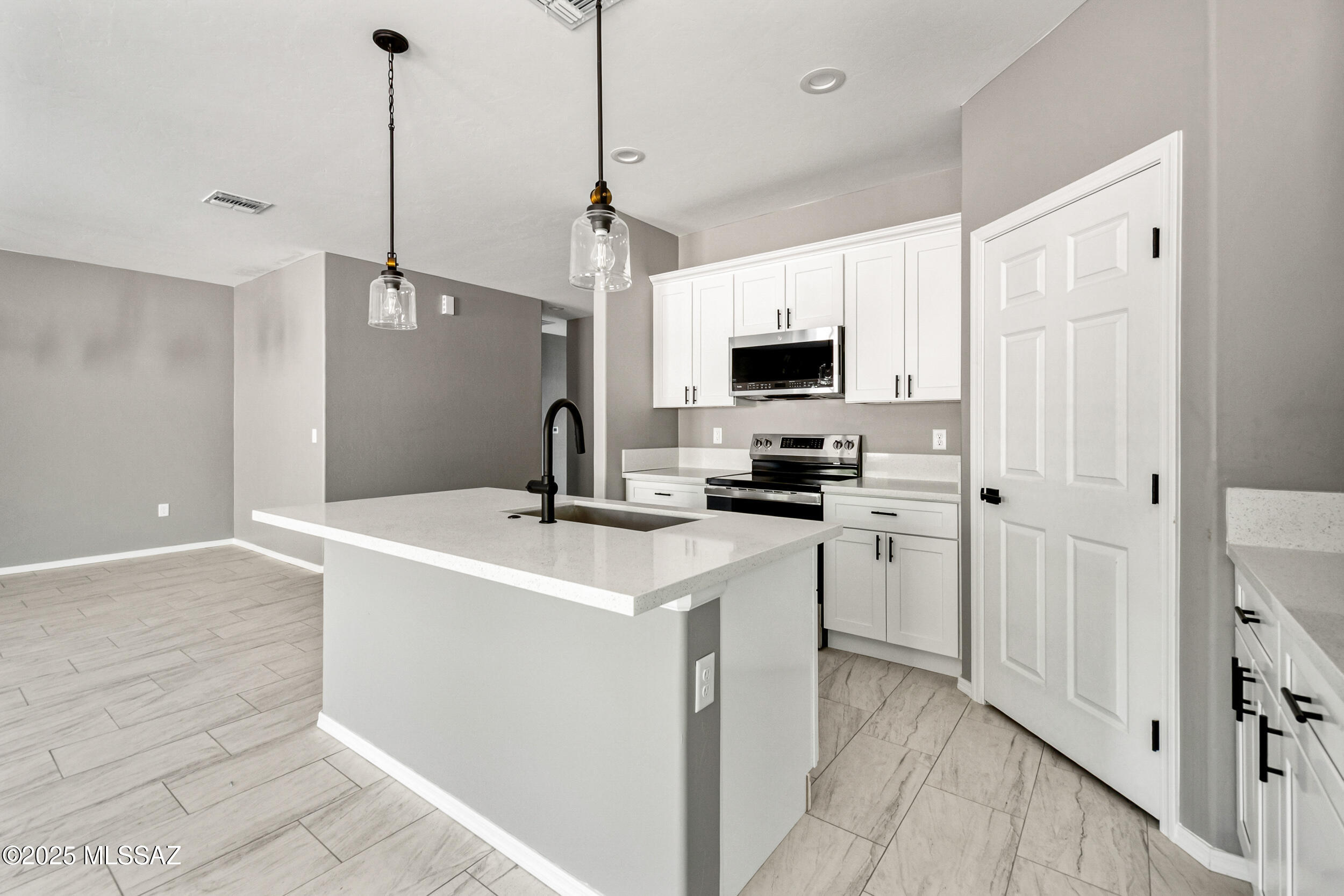 4570 West Milton Road Tucson, AZ 85746 - Photo 27 of 50 Gallery Image 27