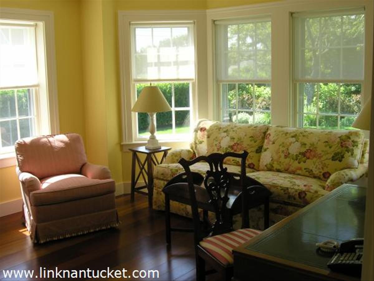8 Bunker Hill Road Nantucket, MA 02554 - Photo 6 of 23 Gallery Image 6