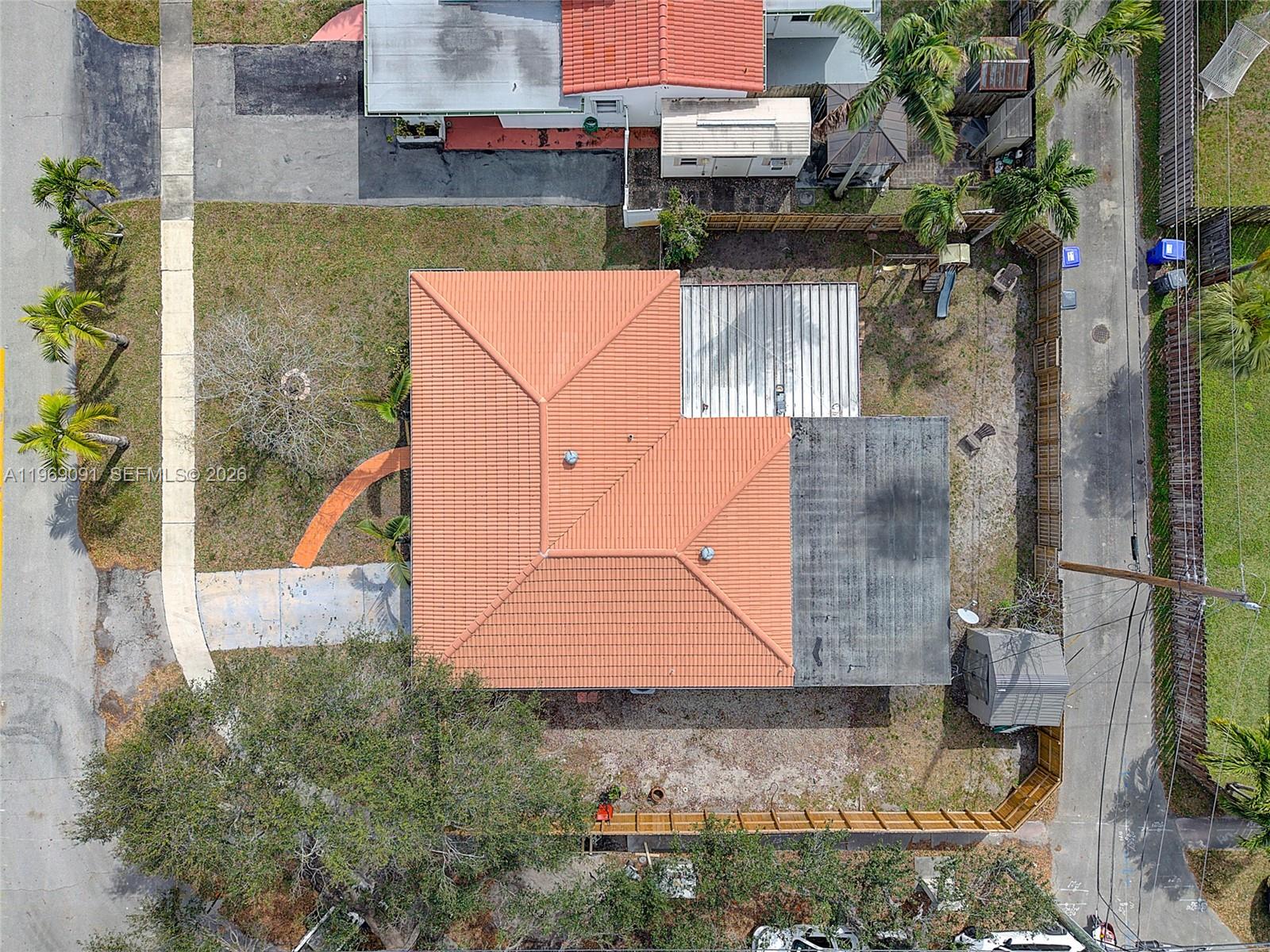 822 North 31st Road Hollywood, FL 33021 - Photo 31 of 33 Gallery Image 31