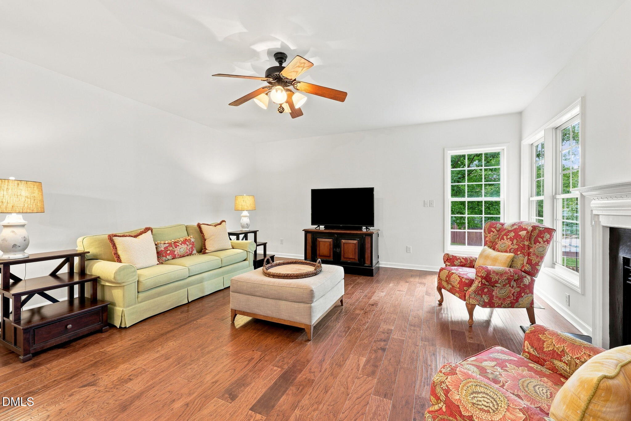 1601 Wood Spring Court Raleigh, NC 27614 - Photo 19 of 52 18 - Family Room