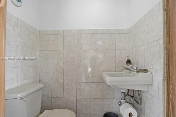 5000 Southwest 98th Avenue Road Miami, FL 33165 - Photo 26 of 45
