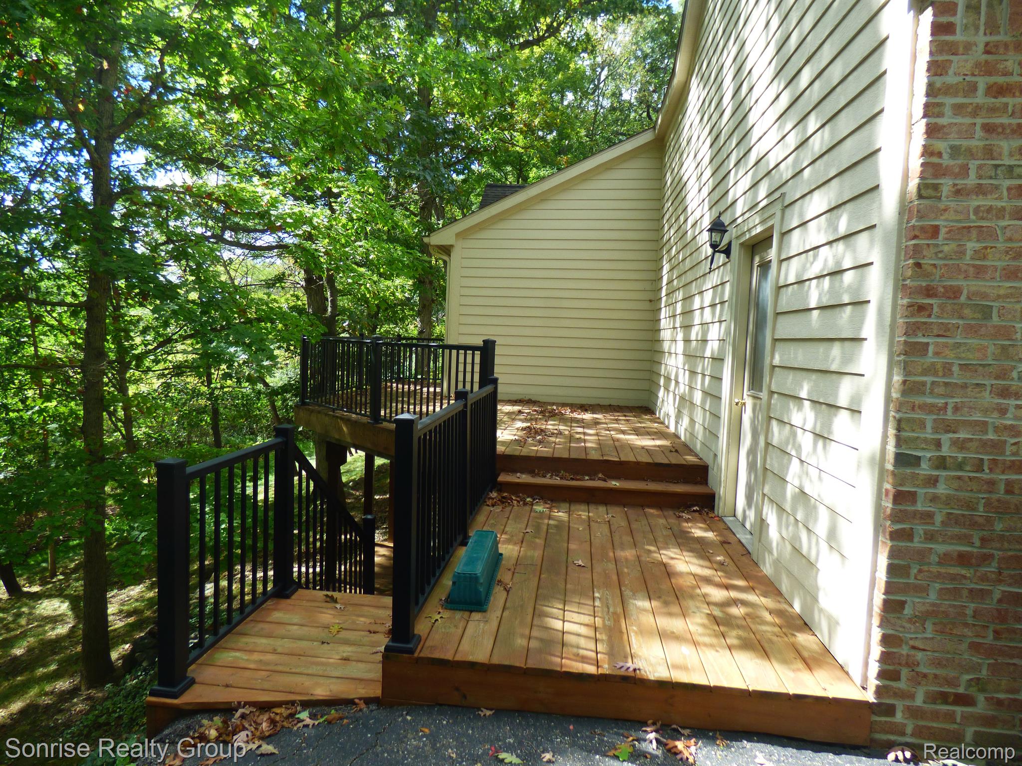 10232 Spencer Road Brighton, MI 48114 - Photo 27 of 32 Gallery Image 27