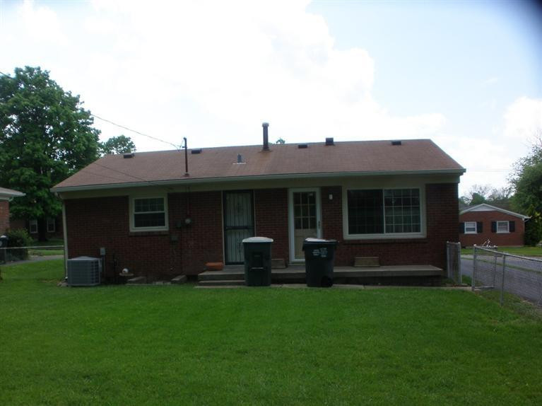855 Honeysuckle Road Lexington, KY 40504 - Photo 4 of 12 Photo 4