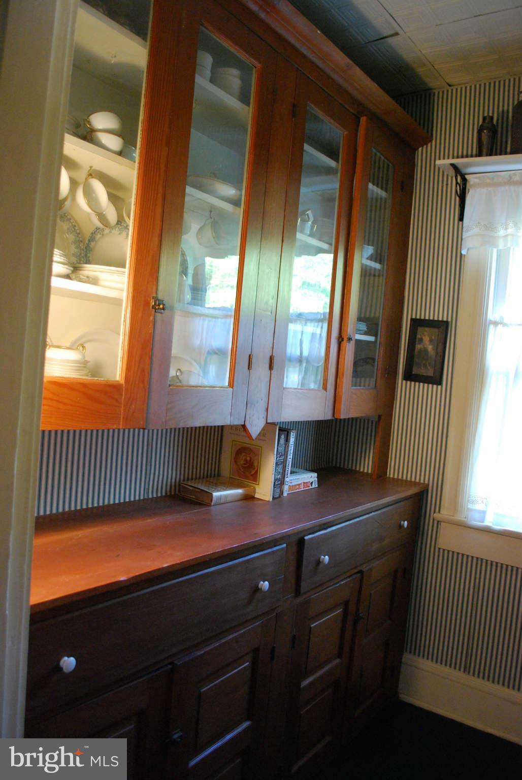 5378 Beverleys Mill Road Broad Run, VA 20137 - Photo 13 of 27 Butlers Pantry
