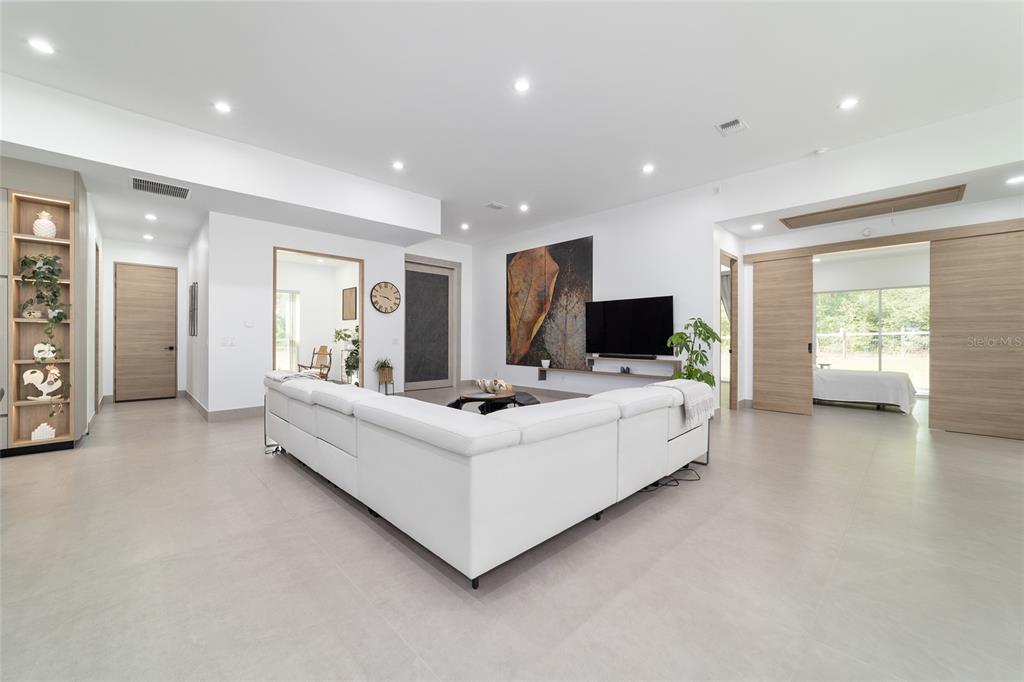 9277 Southwest 27th Avenue Ocala, FL 34476 - Photo 36 of 97