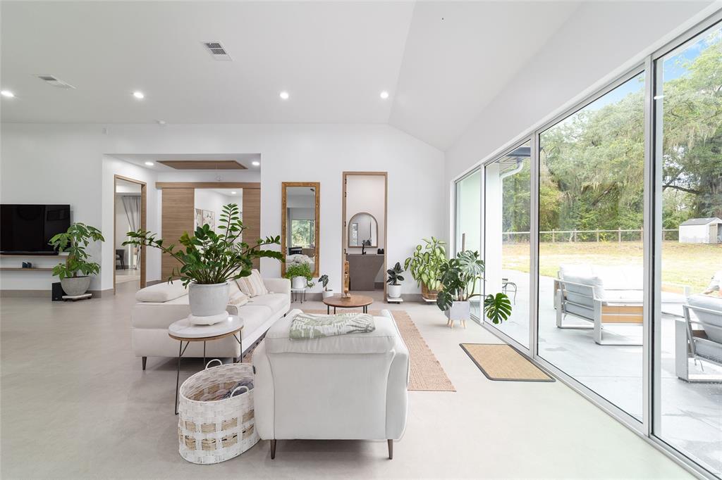 9277 Southwest 27th Avenue Ocala, FL 34476 - Photo 43 of 97