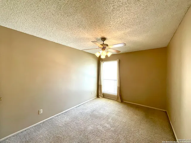 $1,225 | 3843 Barrington Street, Unit 253N, San Antonio, TX 78217