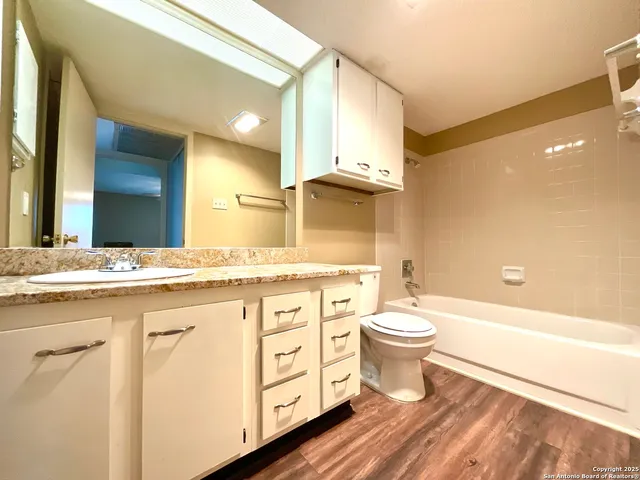 $1,225 | 3843 Barrington Street, Unit 253N, San Antonio, TX 78217