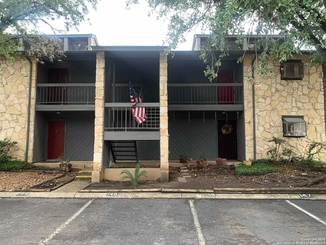 $1,225 | 3843 Barrington Street, Unit 253N, San Antonio, TX 78217