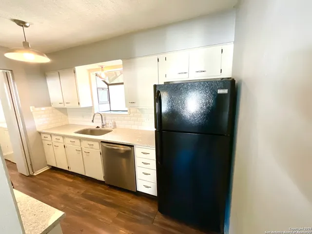 $1,225 | 3843 Barrington Street, Unit 253N, San Antonio, TX 78217