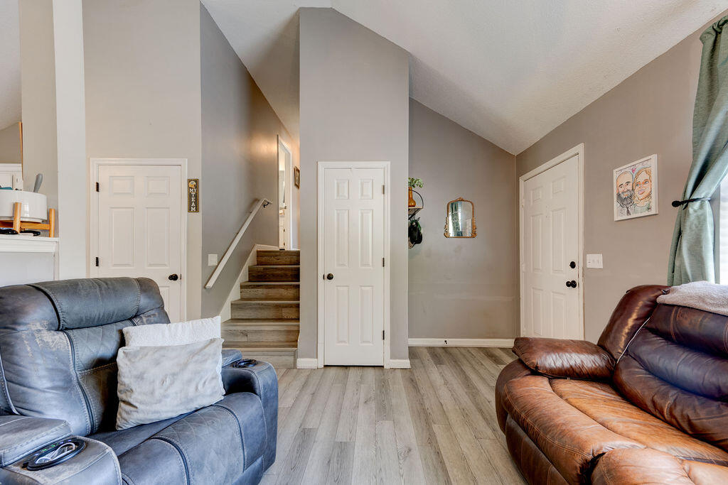 141 Hulsey Drive Ringgold, GA 30736 - Photo 6 of 27 141Hulsey-16