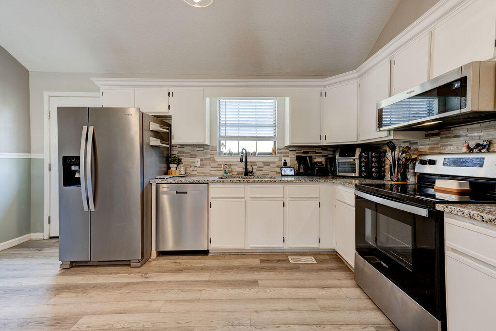 141 Hulsey Drive Ringgold, GA 30736 - Photo 7 of 27 141Hulsey-19