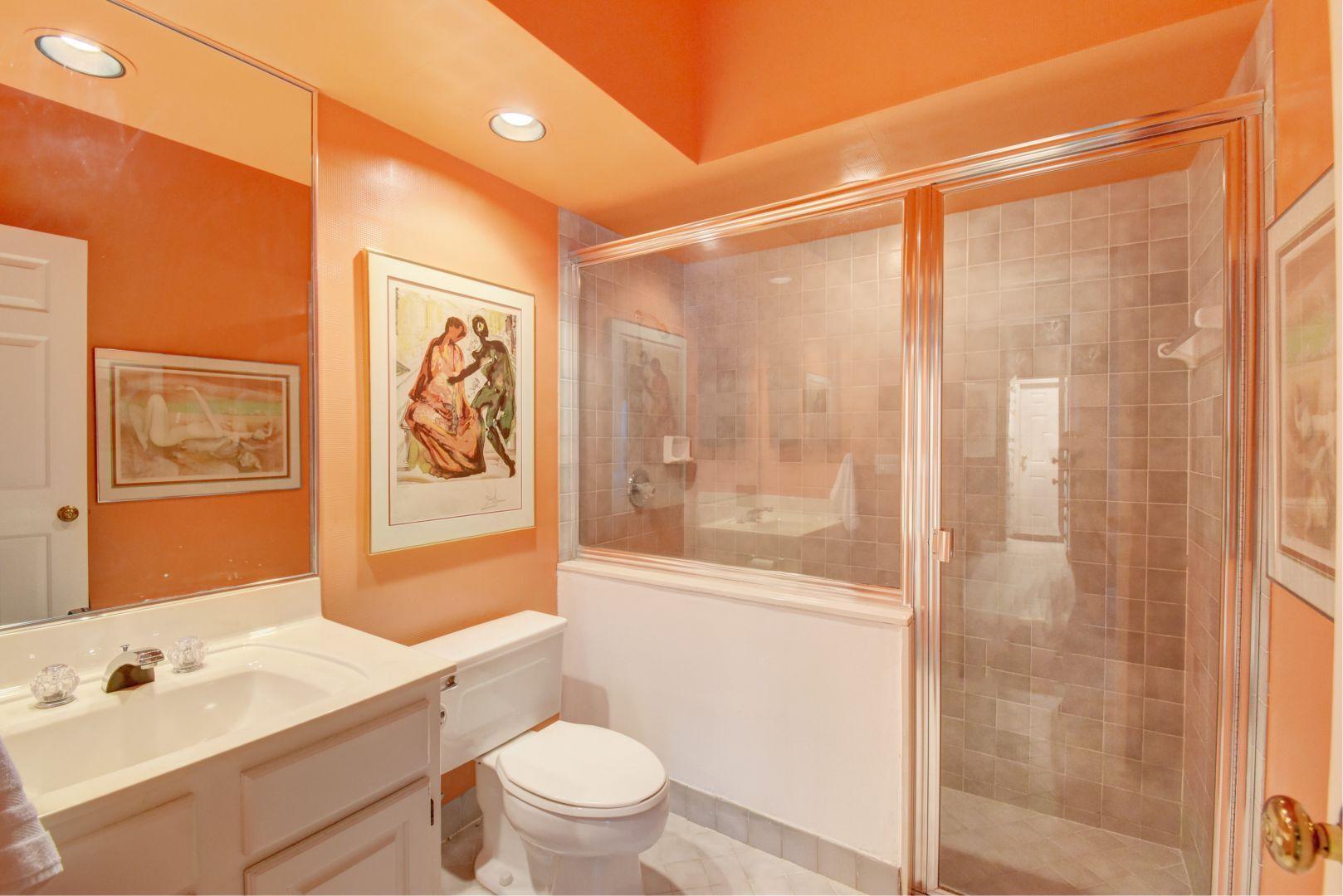 7287 Sidonia Court Boca Raton, FL 33433 - Photo 27 of 40 47_Bath orange